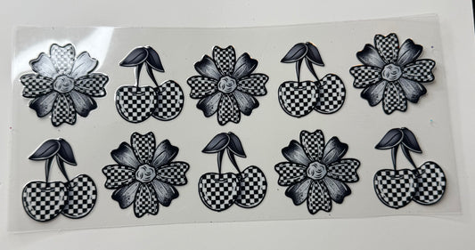 Checkered flowers and bows